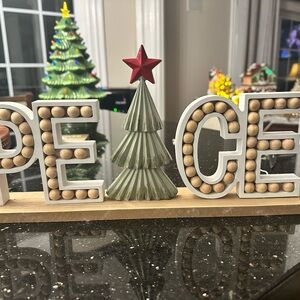 Festive 'PEACE' Holiday Decor with Red Star and Green Tree